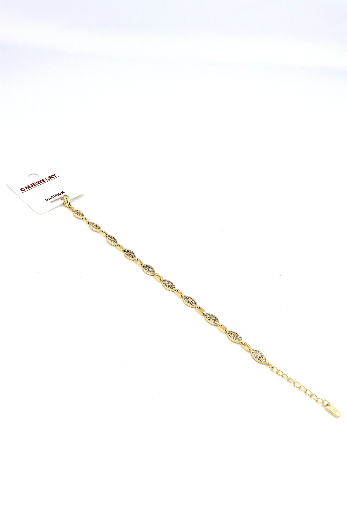 CM Bileklik CMB104