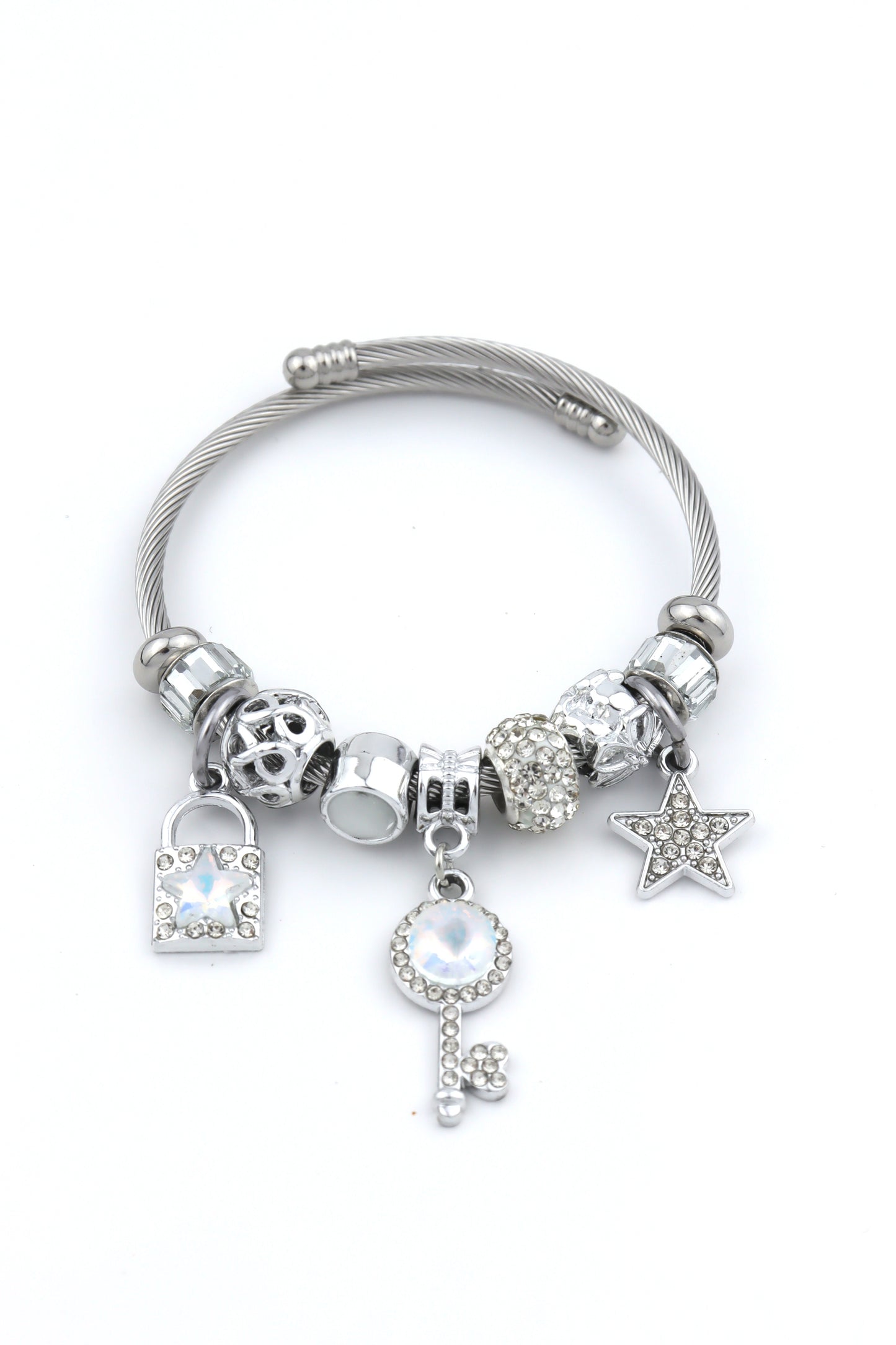 Pandora P019