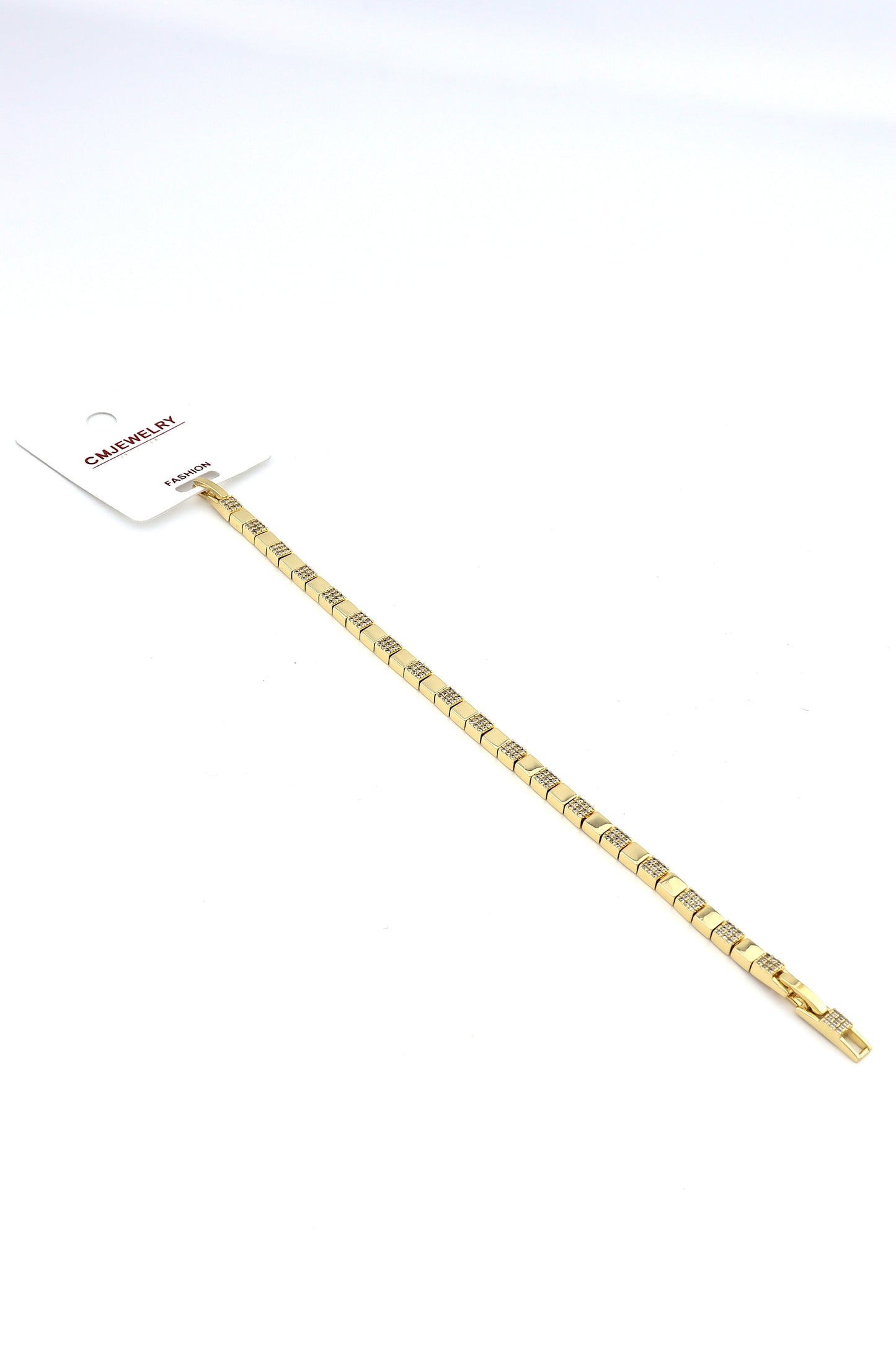 CM Bileklik CMB108
