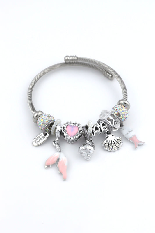 Pandora  P072