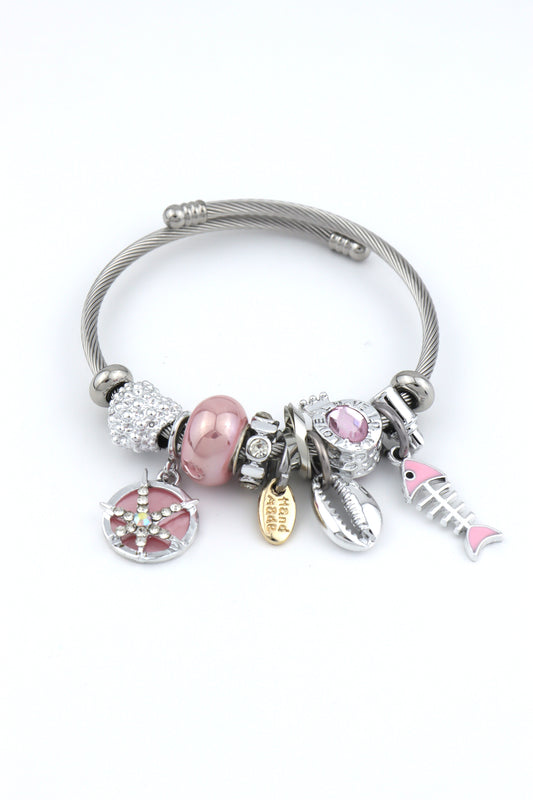 Pandora  P070