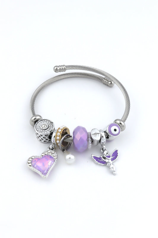 Pandora  P064