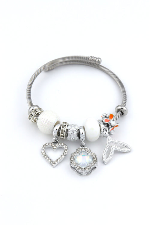 Pandora  P061