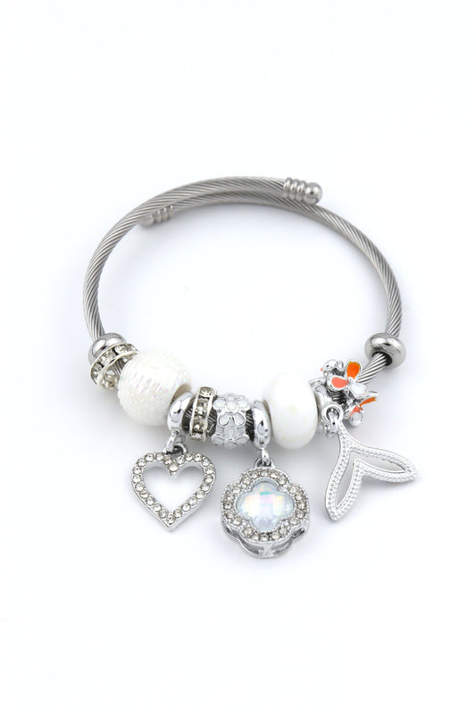 Pandora  P061