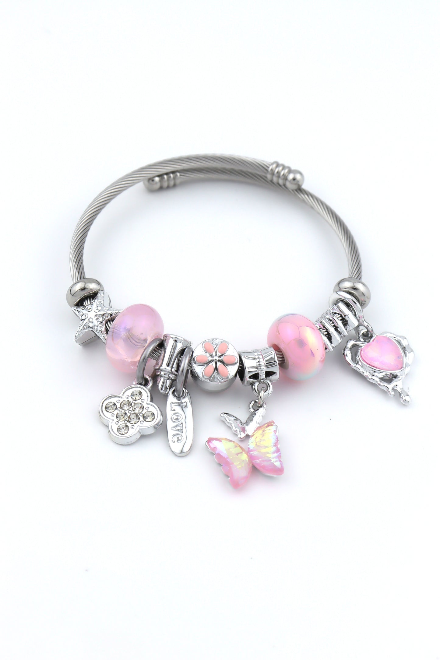 Pandora  P057