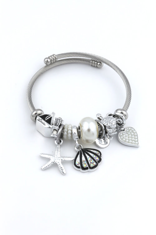 Pandora  P048