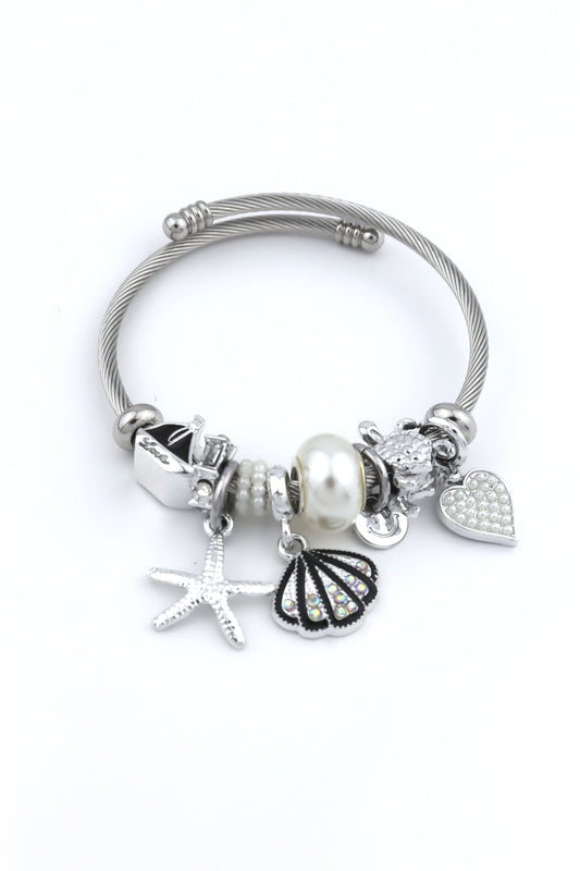 Pandora  P048