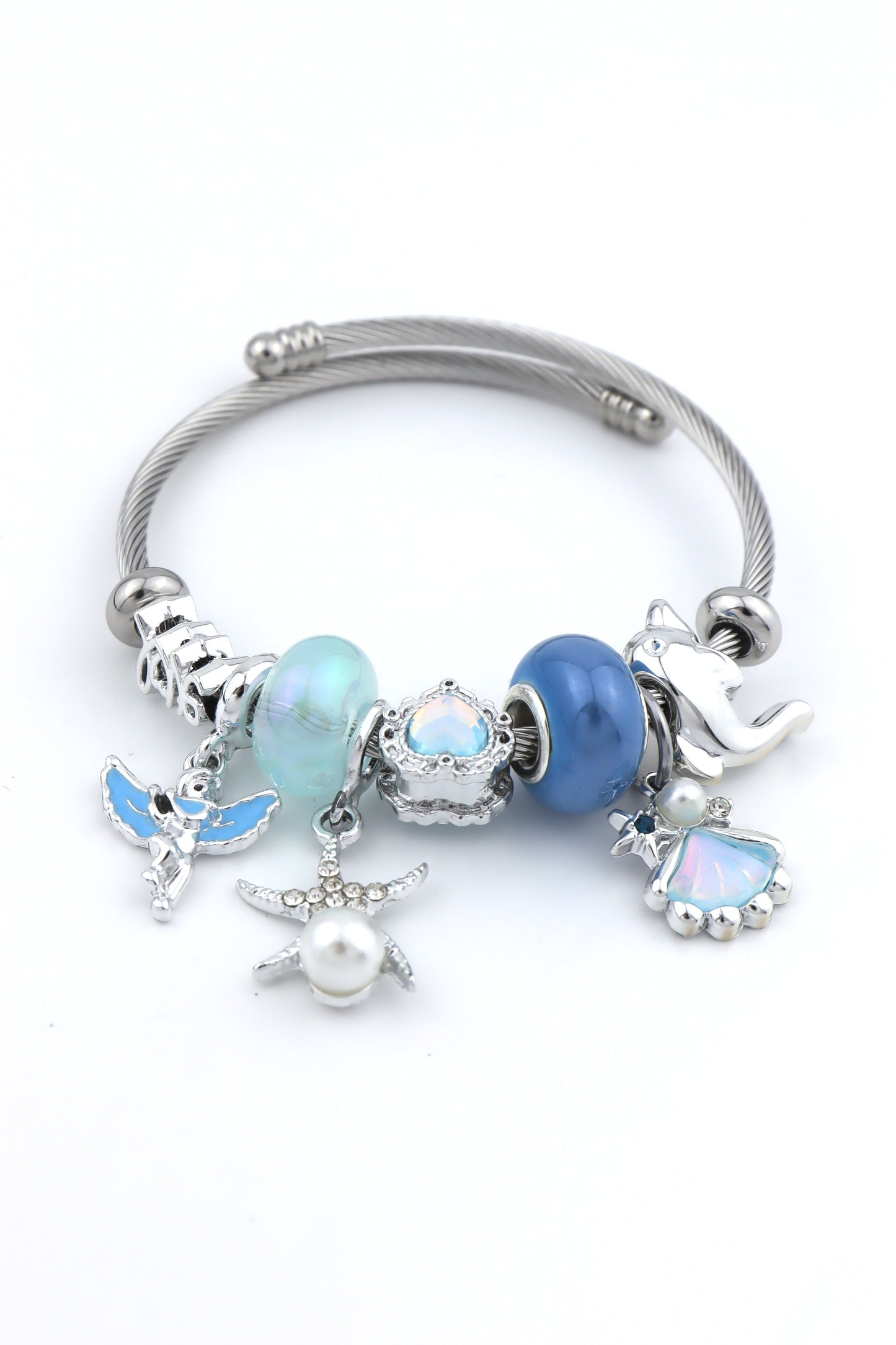 Pandora  P042