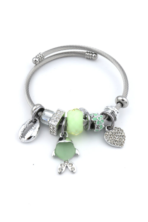 Pandora  P008