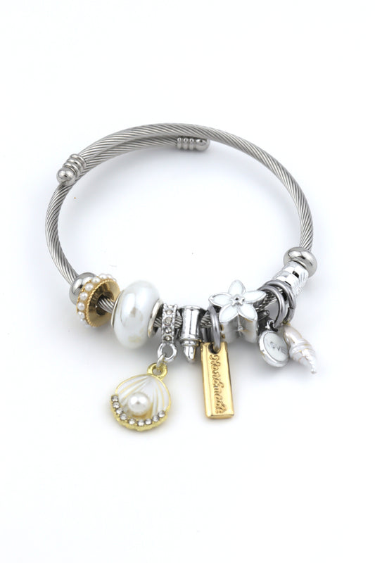 Pandora  P032
