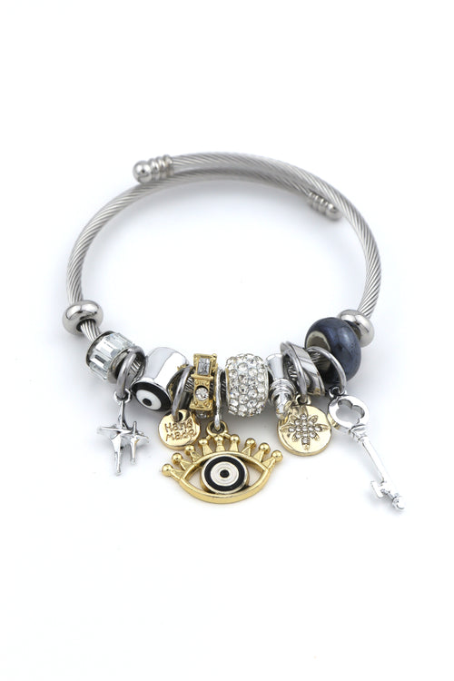 Pandora  P030
