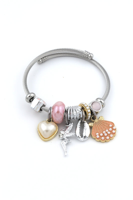 Pandora  P025