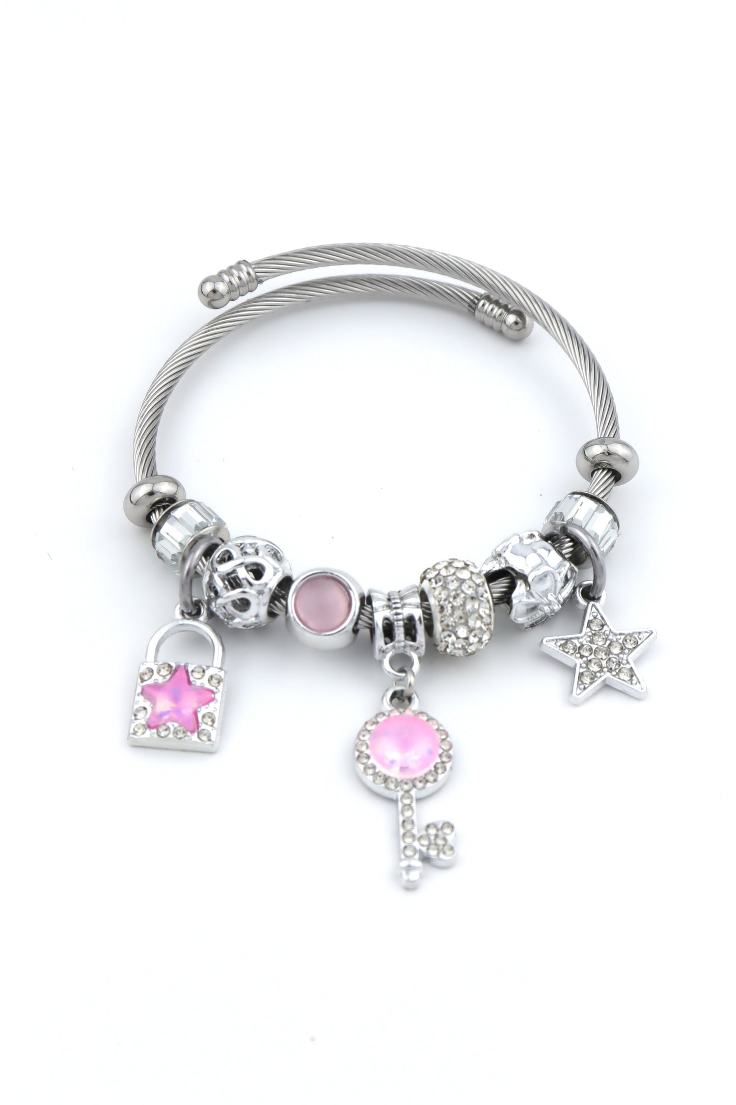 Pandora  P004