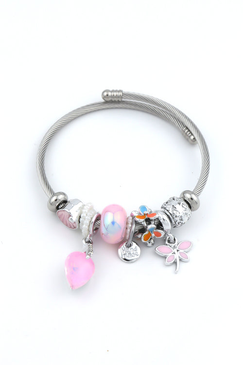 Pandora  P015