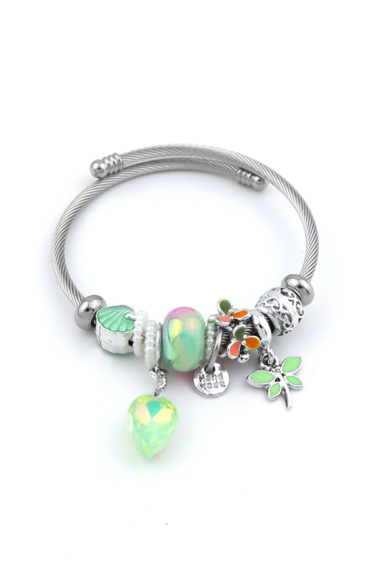 Pandora  P002